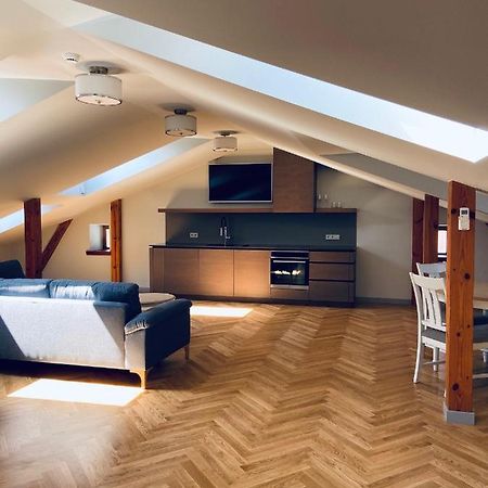 Roze Republikas Apartments เลียปาญา ภายนอก รูปภาพ