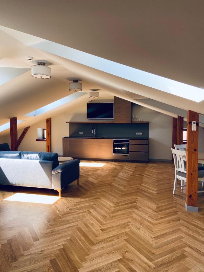 Roze Republikas Apartments เลียปาญา ภายนอก รูปภาพ